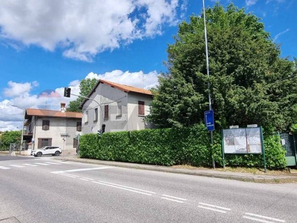 appartamento in vendita a Camparada