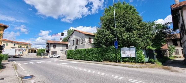 appartamento in vendita a Camparada