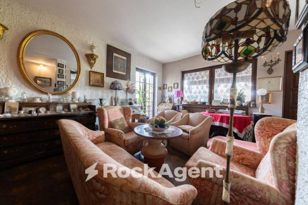 casa indipendente in vendita a Camparada