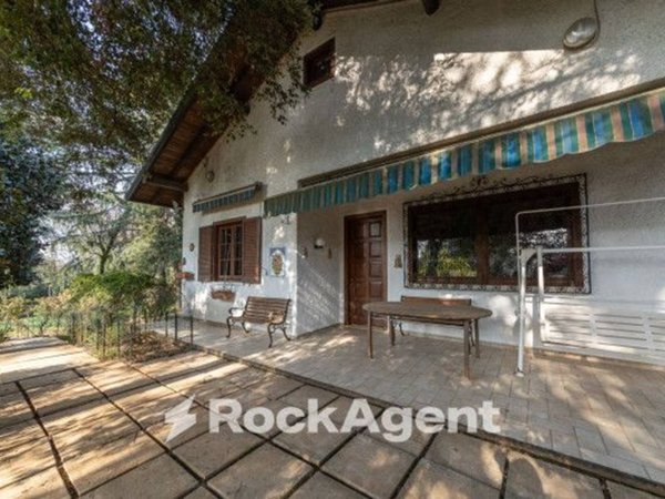 casa indipendente in vendita a Camparada