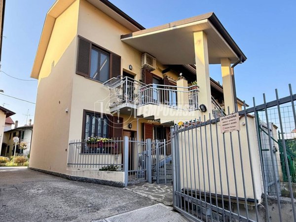 appartamento in vendita a Camparada