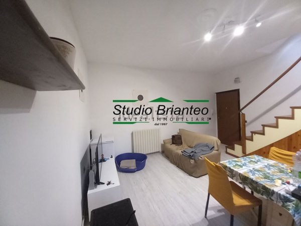 appartamento in vendita a Carate Brianza