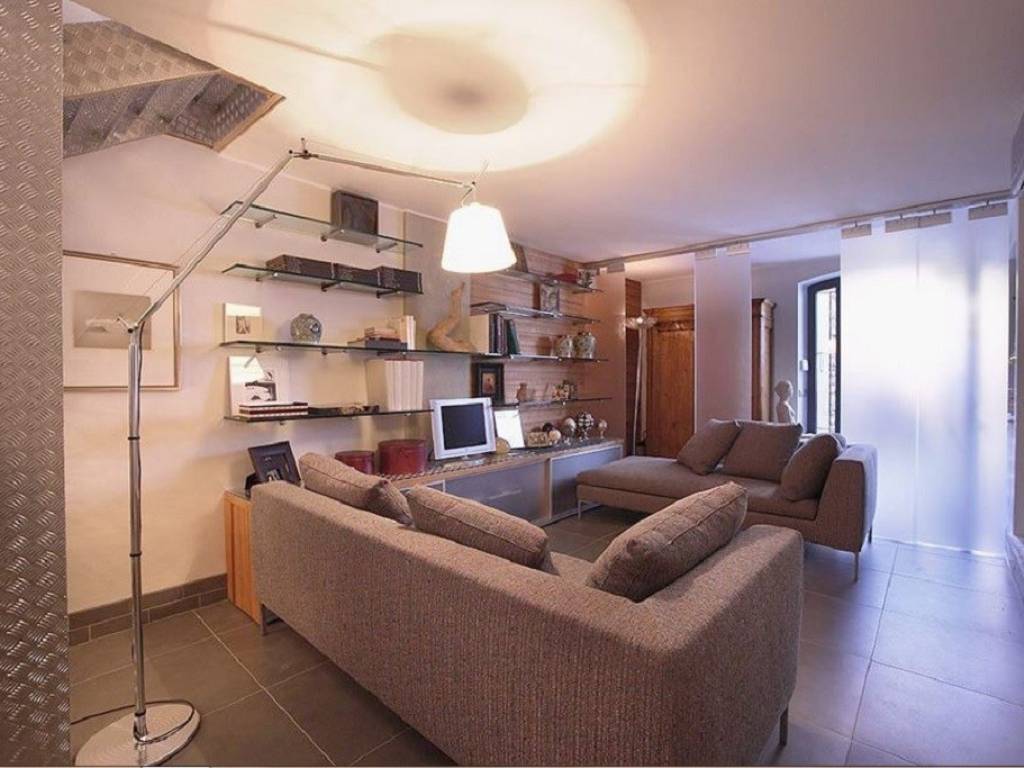 appartamento in vendita a Carate Brianza