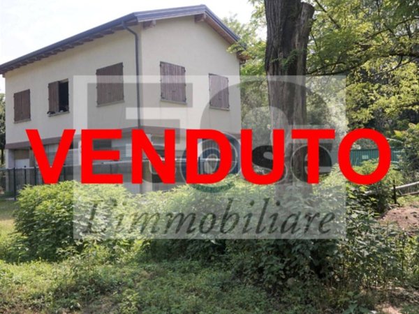 casa indipendente in vendita a Carate Brianza