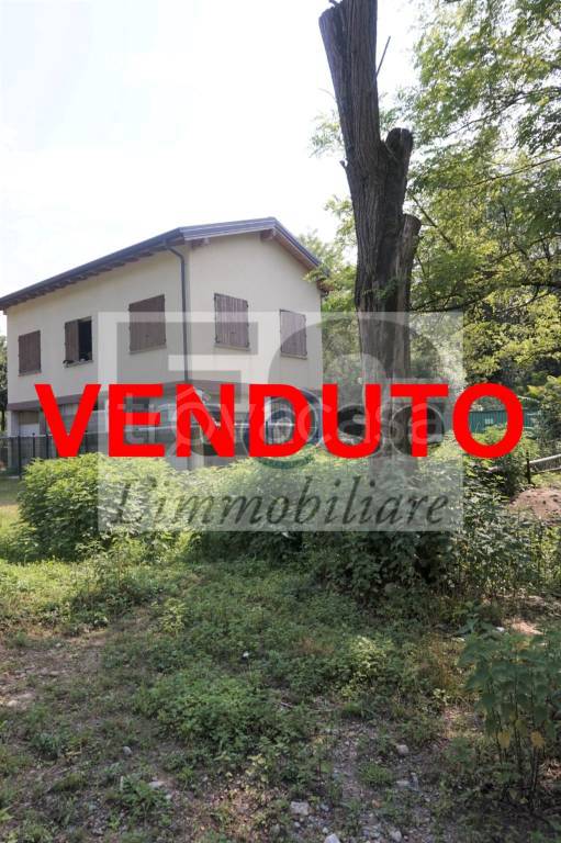 terreno edificabile in vendita a Carate Brianza