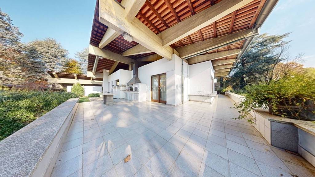 casa indipendente in vendita a Carate Brianza