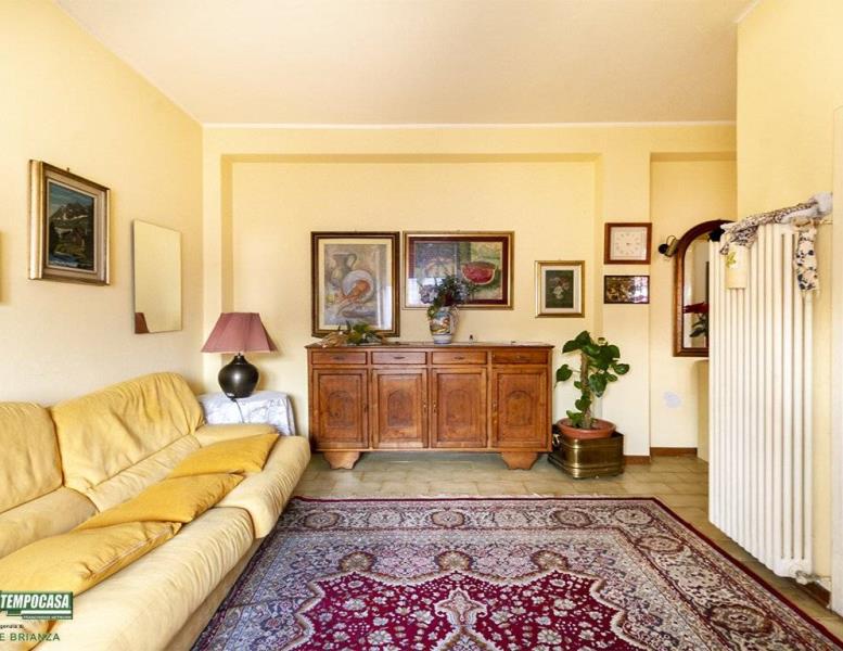 appartamento in vendita a Carate Brianza
