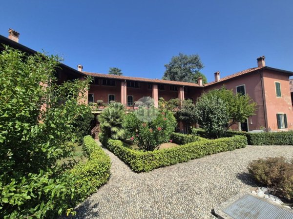appartamento in vendita a Carate Brianza