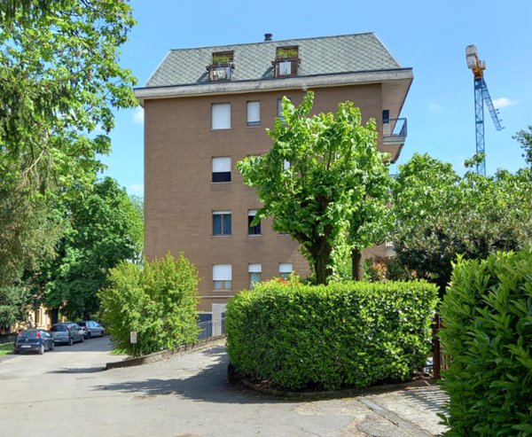 appartamento in vendita a Carate Brianza