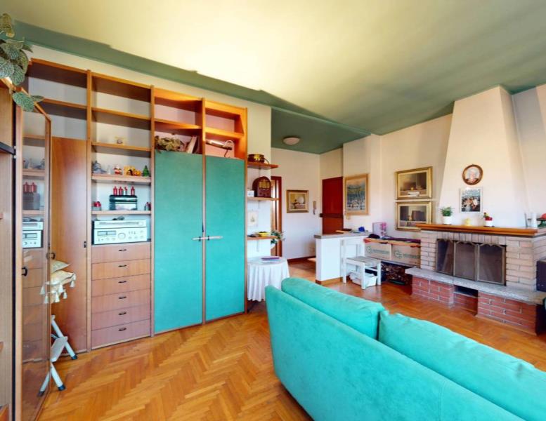 appartamento in vendita a Carate Brianza