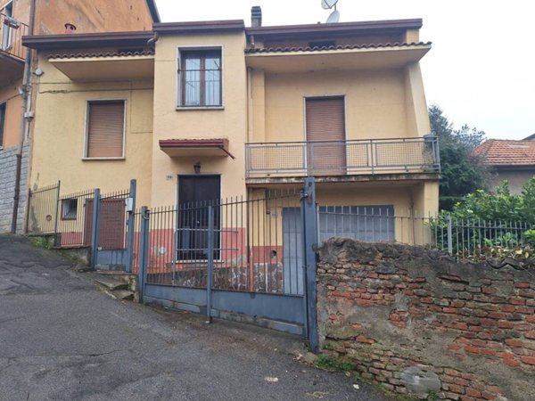 casa indipendente in vendita a Carate Brianza