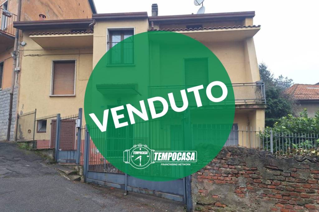 casa indipendente in vendita a Carate Brianza