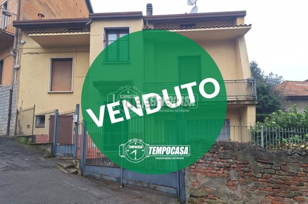appartamento in vendita a Carate Brianza