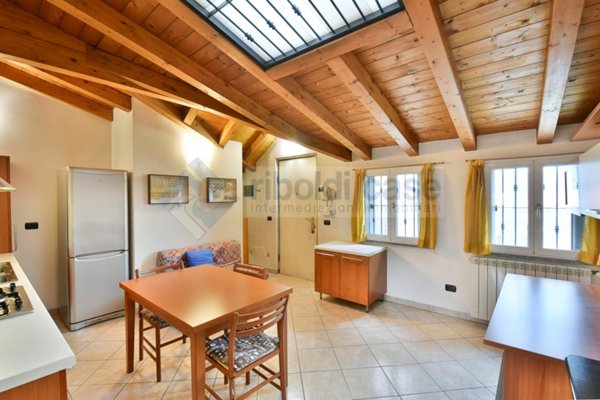 appartamento in vendita a Carate Brianza
