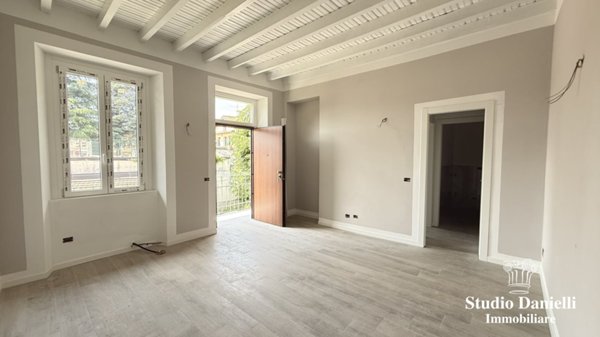 appartamento in vendita a Carate Brianza