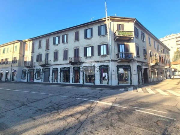 appartamento in vendita a Carate Brianza