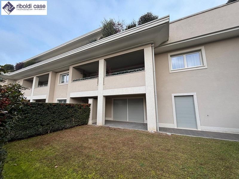 appartamento in vendita a Carate Brianza