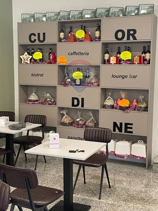 negozio in vendita a Carate Brianza