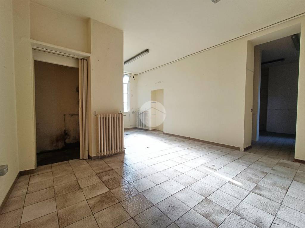 negozio in vendita a Carate Brianza