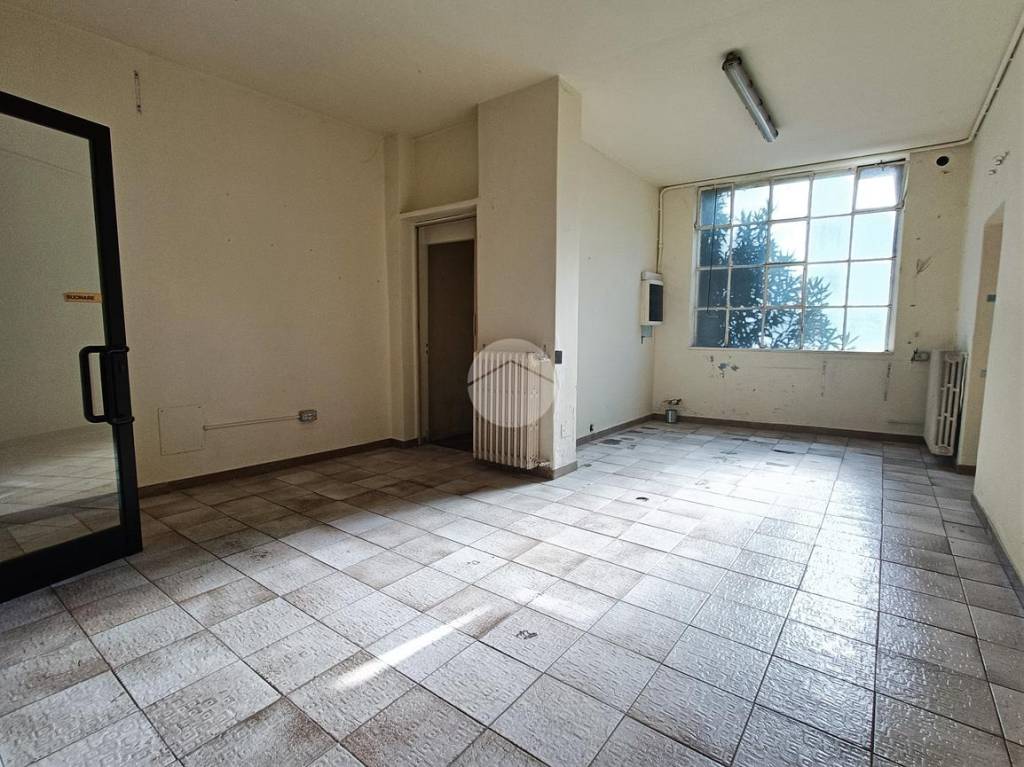 negozio in vendita a Carate Brianza