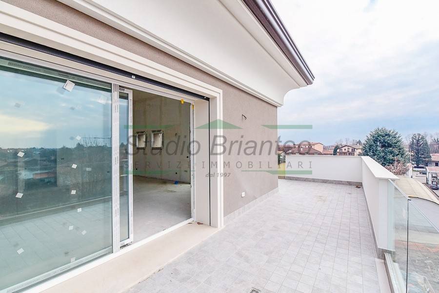 appartamento in vendita a Carate Brianza