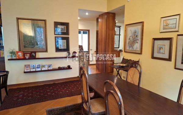 appartamento in vendita a Carate Brianza