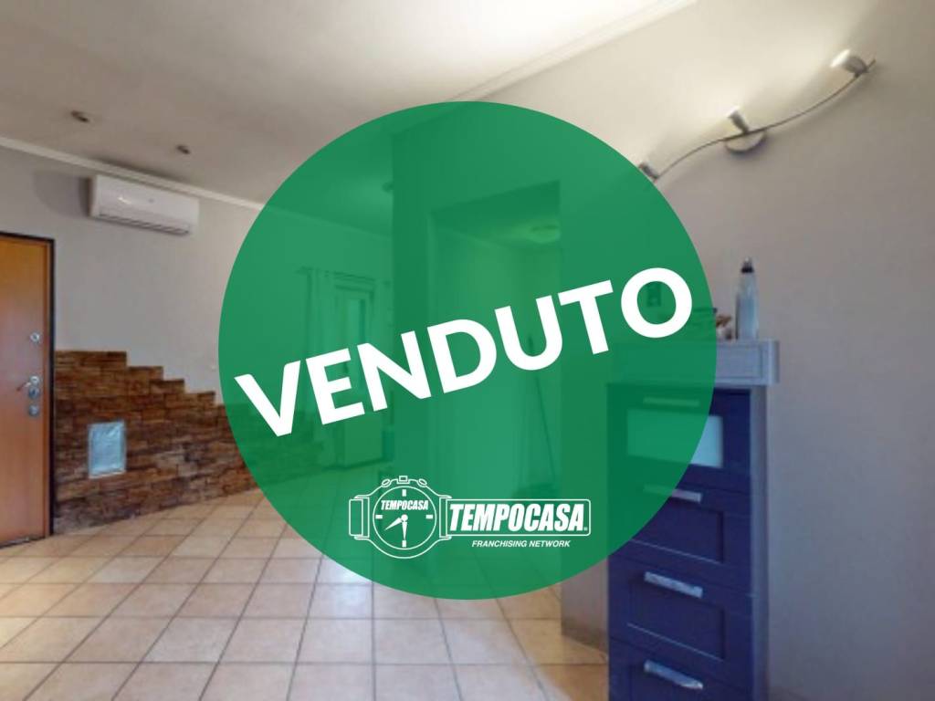 casa indipendente in vendita a Carate Brianza