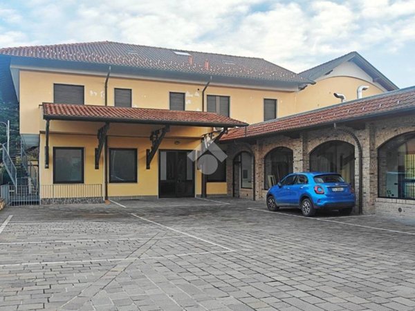 appartamento in vendita a Carate Brianza