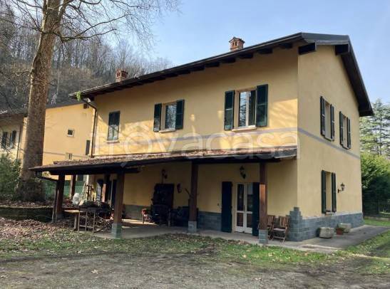 casa indipendente in vendita a Carate Brianza