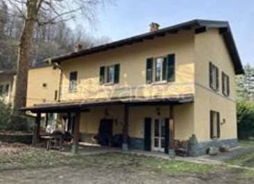 appartamento in vendita a Carate Brianza