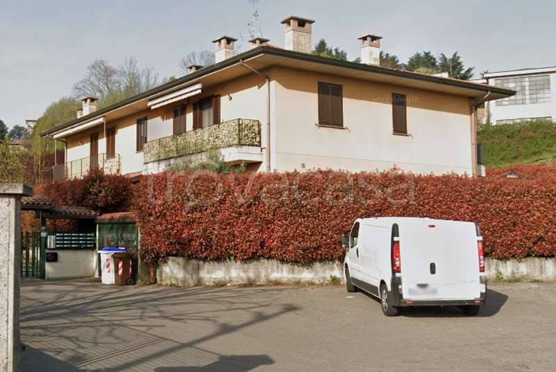 appartamento in vendita a Carate Brianza