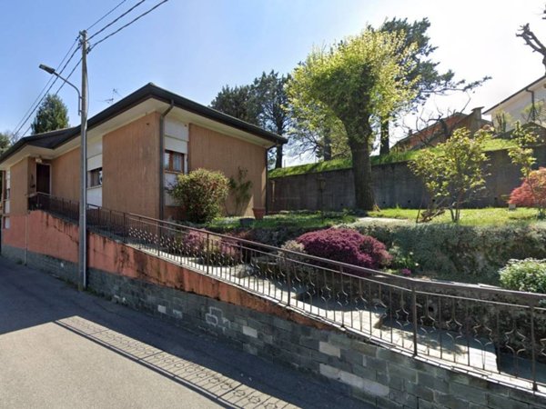 casa indipendente in vendita a Carate Brianza