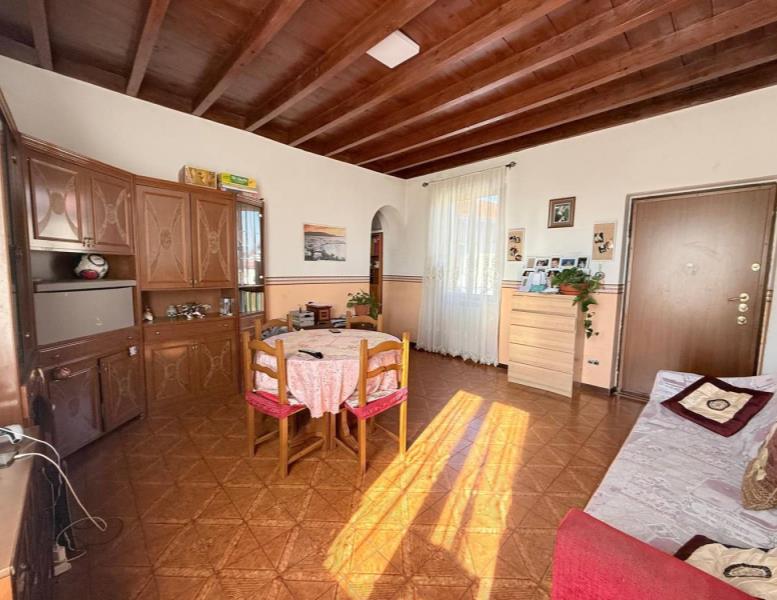 appartamento in vendita a Carate Brianza