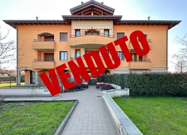 appartamento in vendita a Carate Brianza