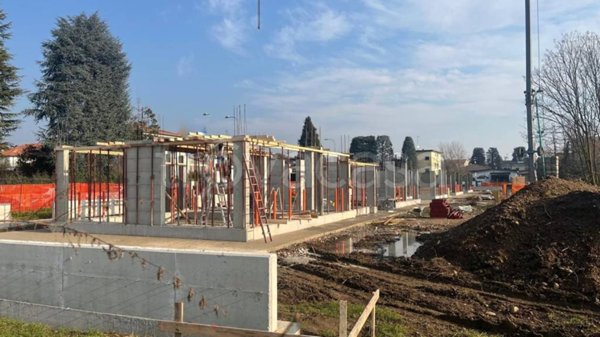 casa indipendente in vendita a Carate Brianza