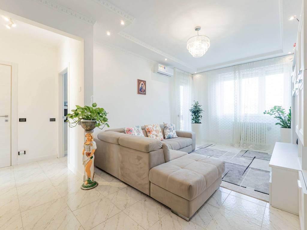 appartamento in vendita a Carate Brianza