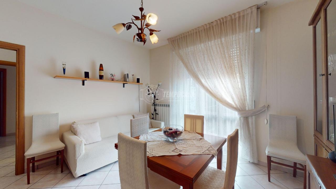 appartamento in vendita a Carate Brianza