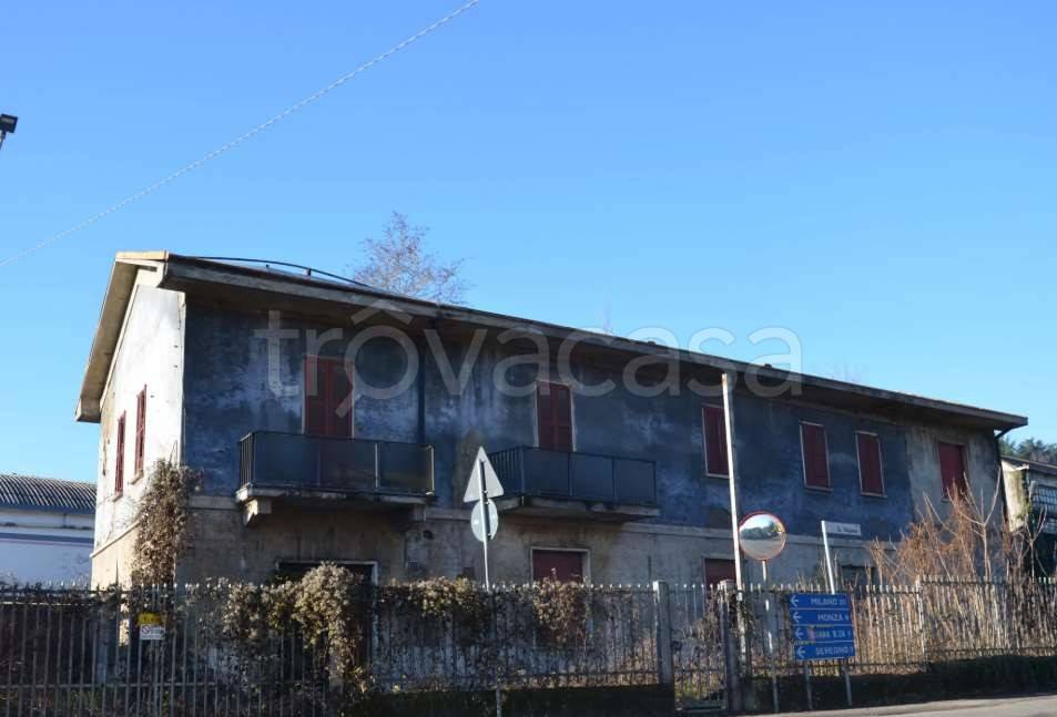 appartamento in vendita a Carate Brianza