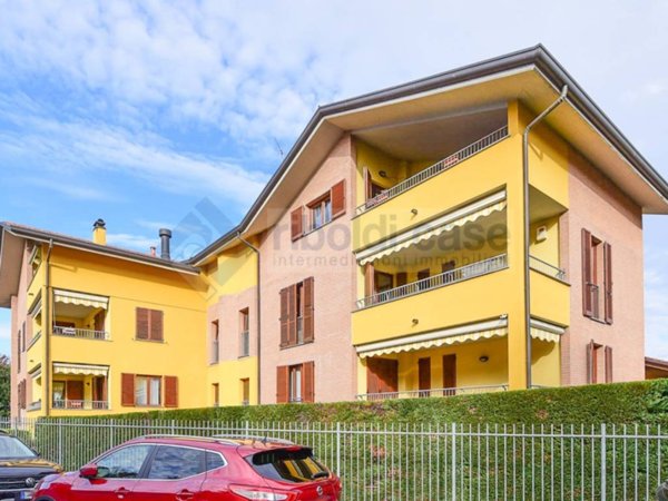 appartamento in vendita a Carate Brianza