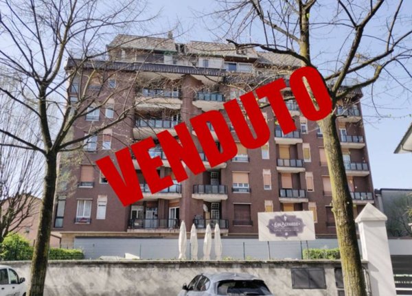 appartamento in vendita a Carate Brianza