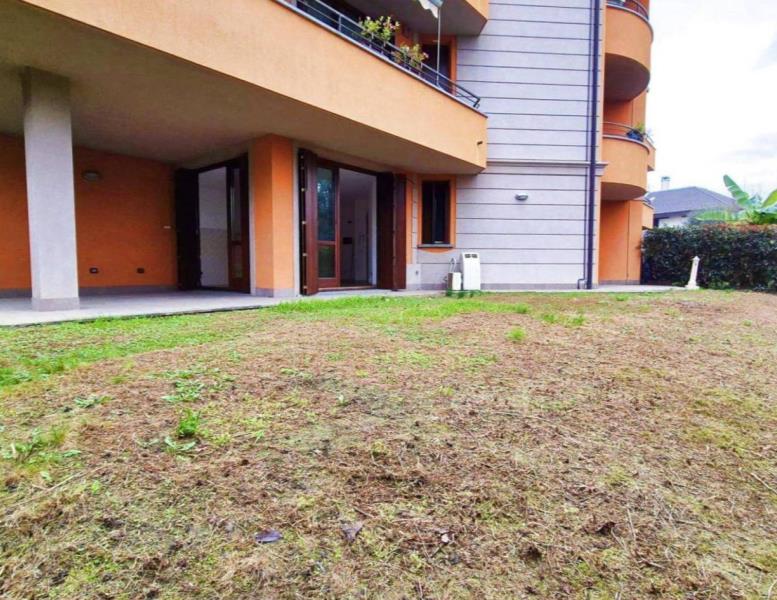 appartamento in vendita a Carate Brianza