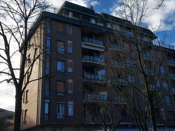 appartamento in vendita a Carate Brianza