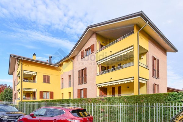 appartamento in vendita a Carate Brianza