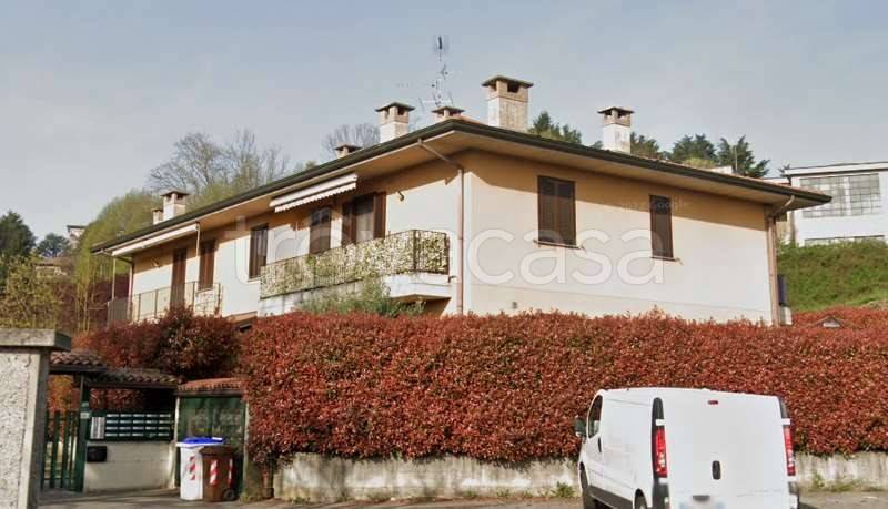 appartamento in vendita a Carate Brianza