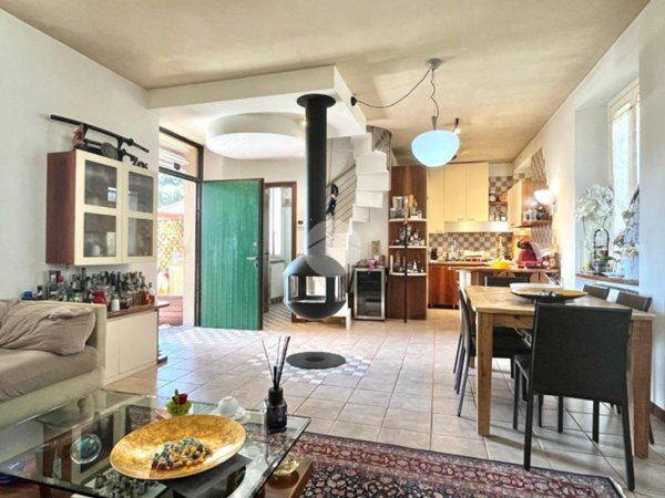 appartamento in vendita a Carate Brianza