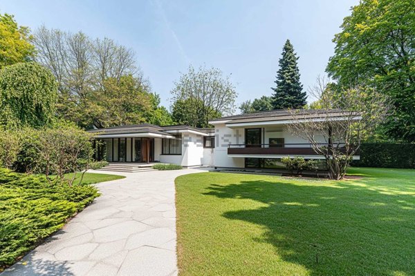 casa indipendente in vendita a Carate Brianza