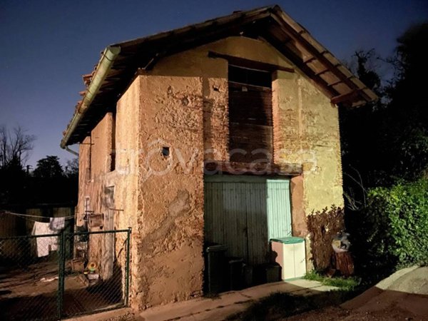 appartamento in vendita a Carate Brianza in zona Costa Lambro