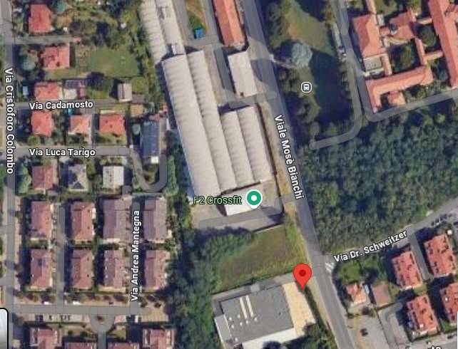 locale commerciale in vendita a Carate Brianza