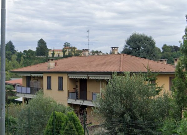 appartamento in vendita a Carate Brianza