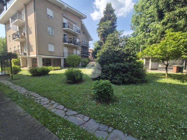 appartamento in vendita a Carate Brianza